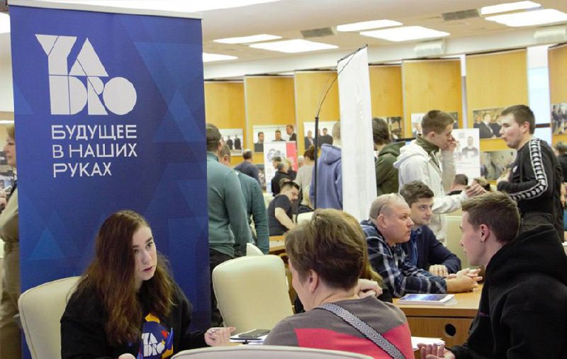  Почти 400 соискателей посетили ярмарку вакансий в ОЭЗ «Дубна» 